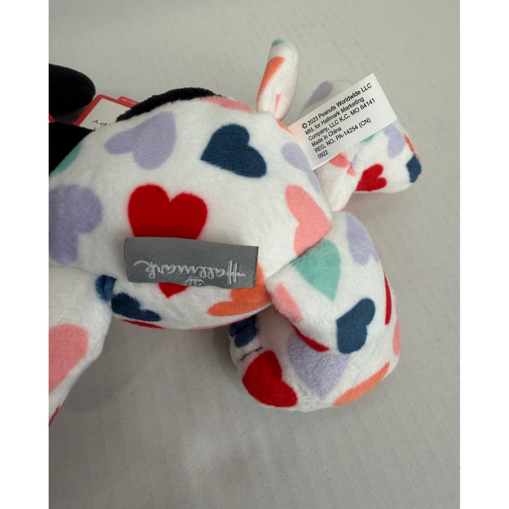 Hallmark Peanuts Floppy Snoopy Plush Heart Pattern Multi Valentine Gift NWT - Picture 7 of 8